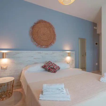 Maison Del Sole מלון 3*